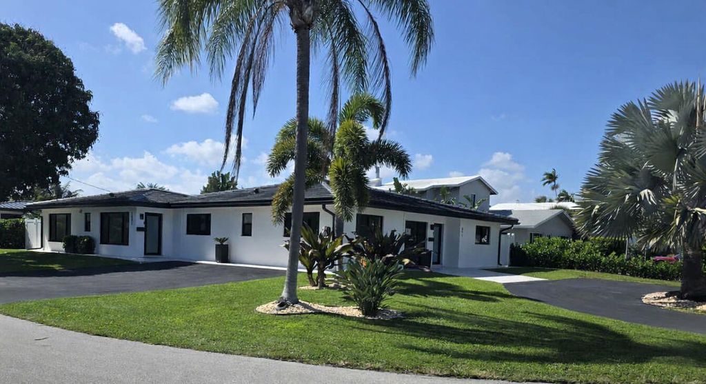 Photo of 491 SE 19th Avenue, Pompano Beach, FL 33060 (MLS # B26020260)