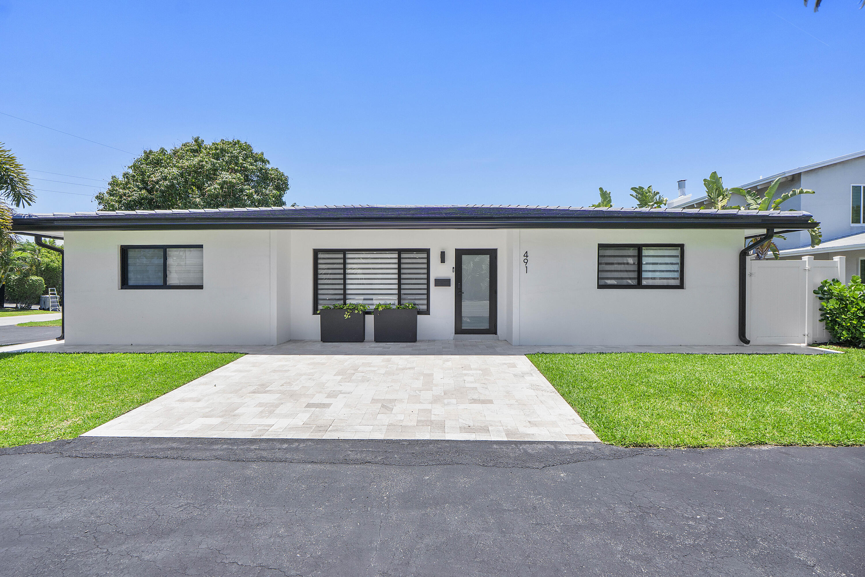 CYPRESS COVE - Residential Income