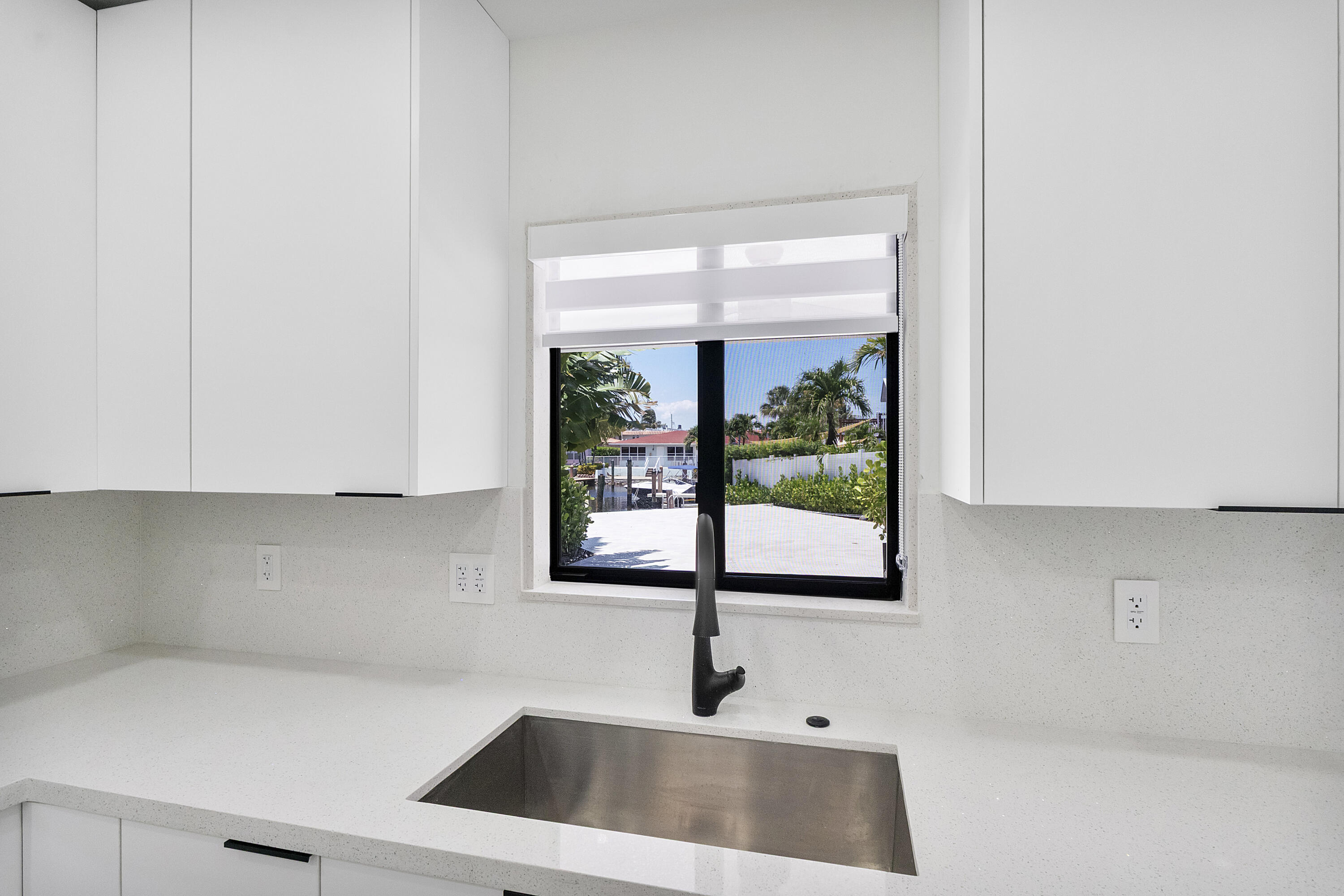 CYPRESS COVE - Residential Income