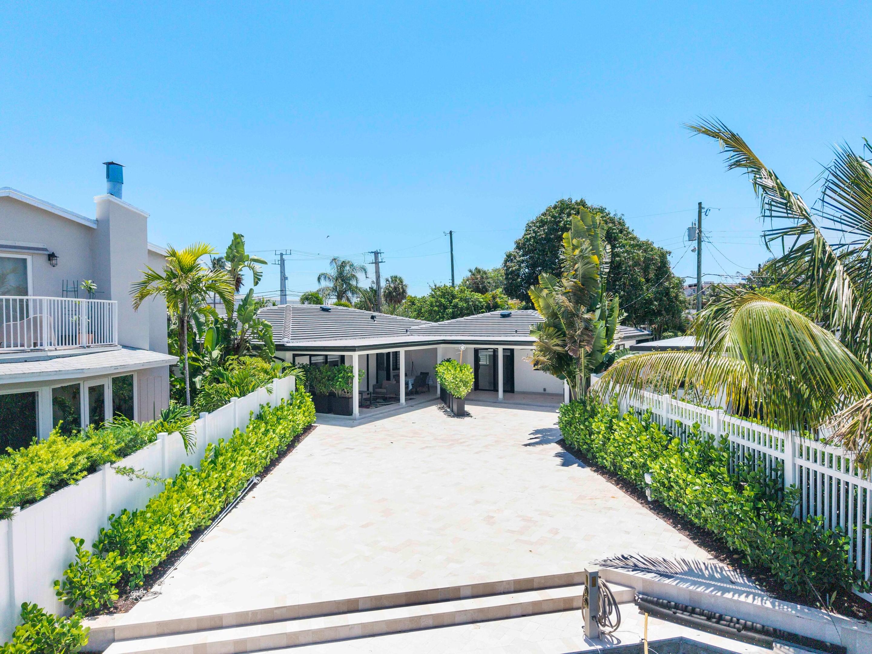CYPRESS COVE - Residential Income