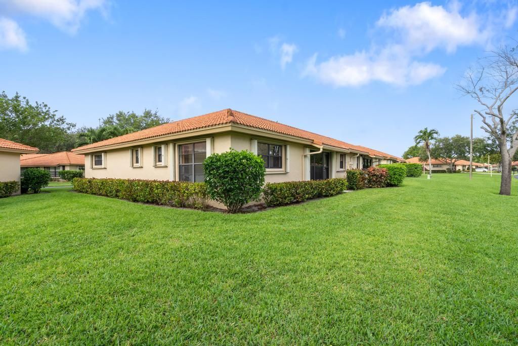 Photo of 9850 Bischofia Tree Way #B, Boynton Beach, FL 33436 (MLS # R11097551)