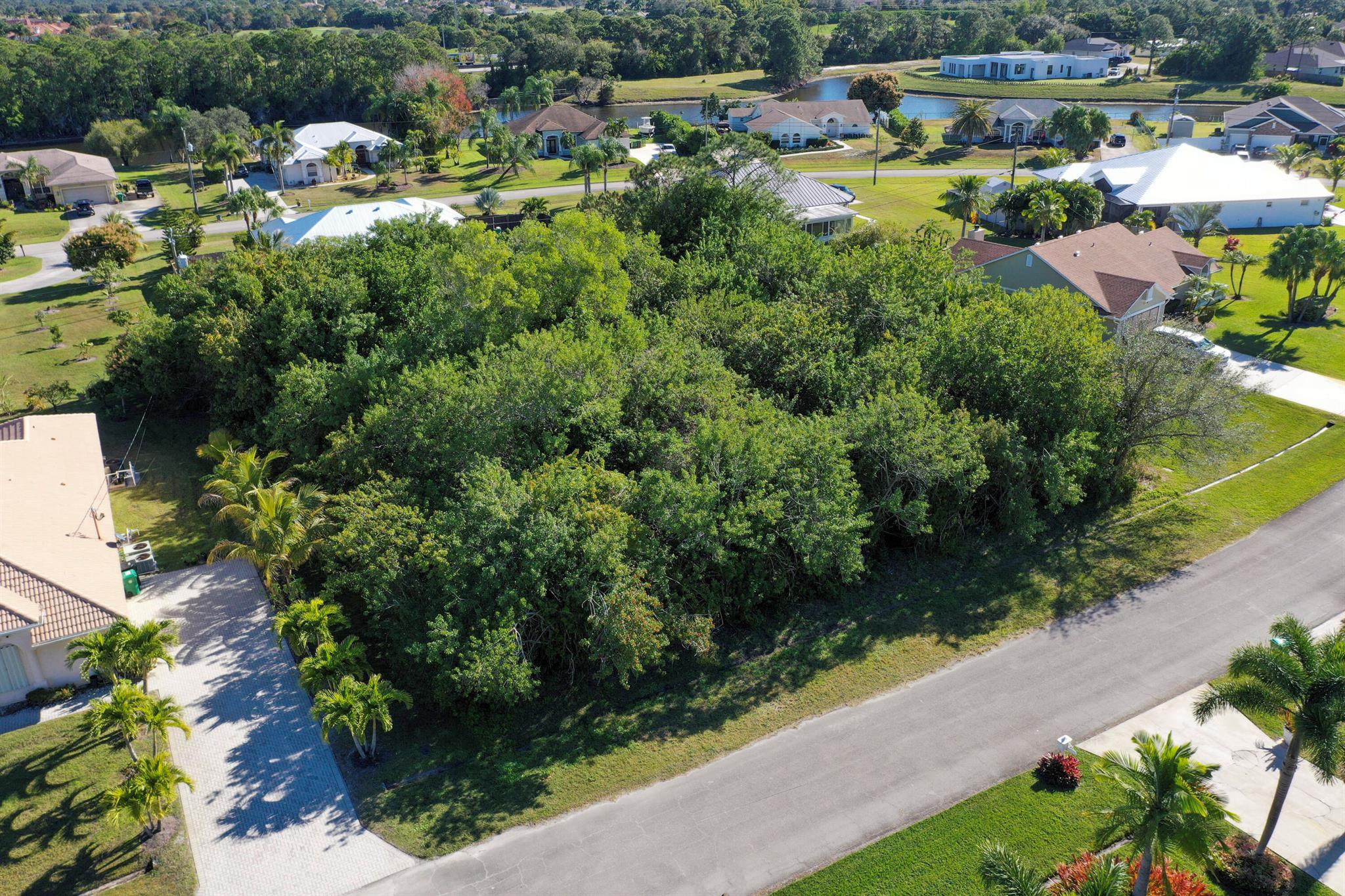 PORT ST LUCIE SECTION 37 - Land