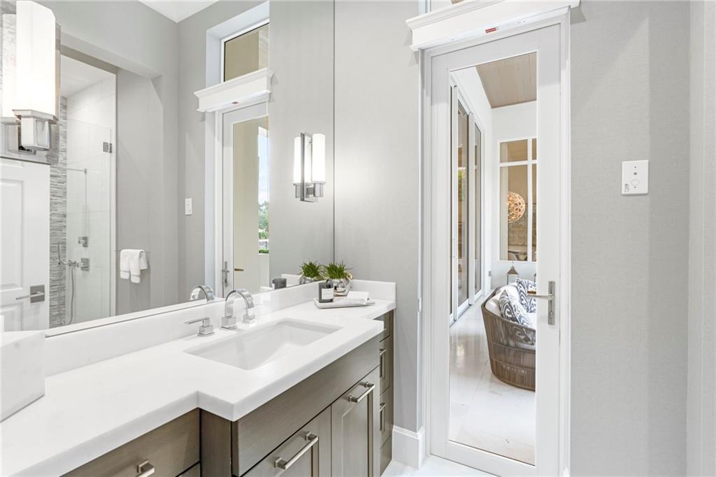 Old Palm 02 - Residential