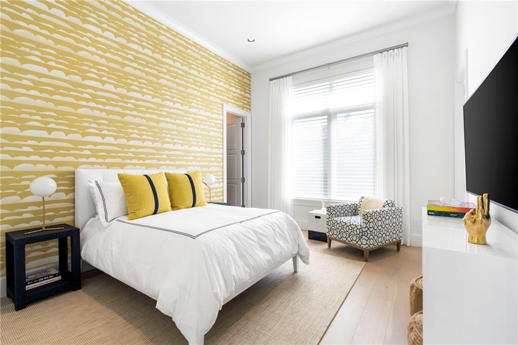 Old Palm 02 - Residential