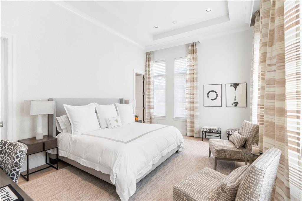 Old Palm 02 - Residential