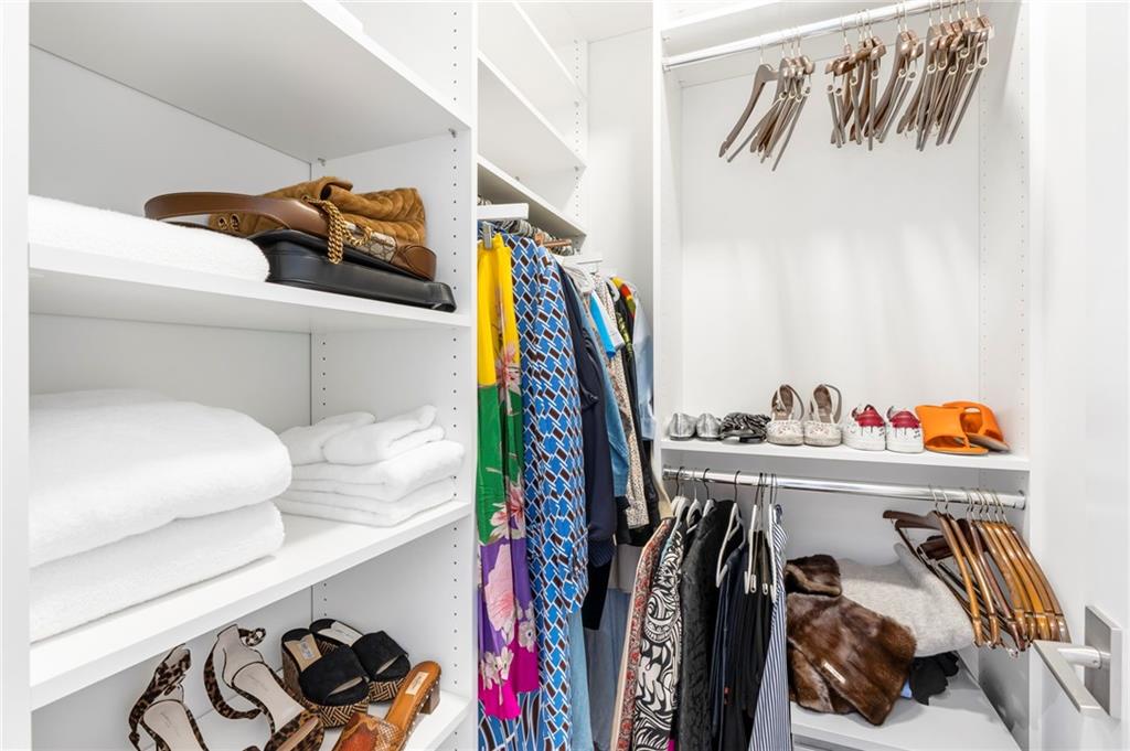 Old Palm 02 - Residential