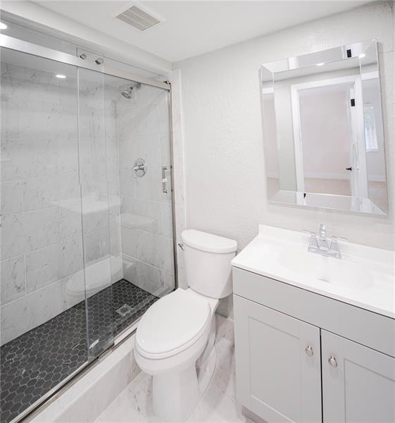 COCO CAY CONDO - Residential Lease