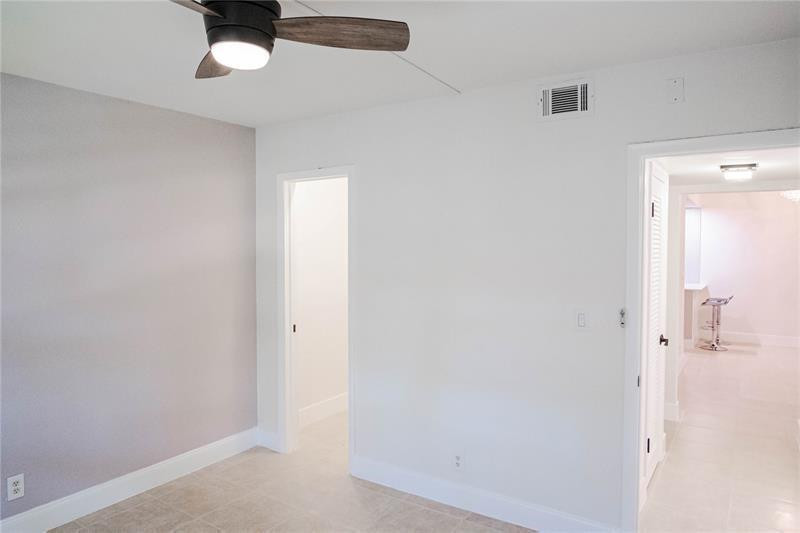 COCO CAY CONDO - Residential Lease