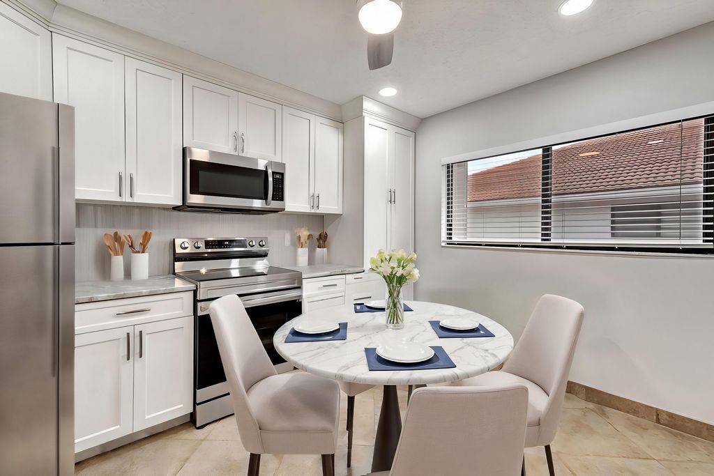 Photo of 15451 Pembridge Drive #226, Delray Beach, FL 33484 (MLS # R11015154)