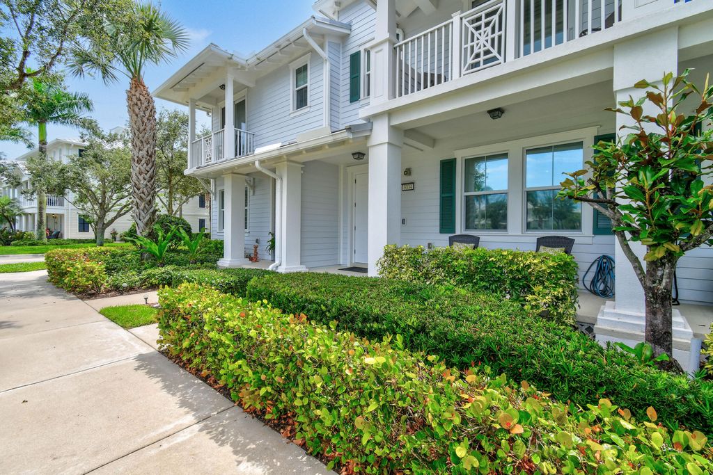 Photo of 3334 W Mallory Boulevard, Jupiter, FL 33458 (MLS # R11094922)