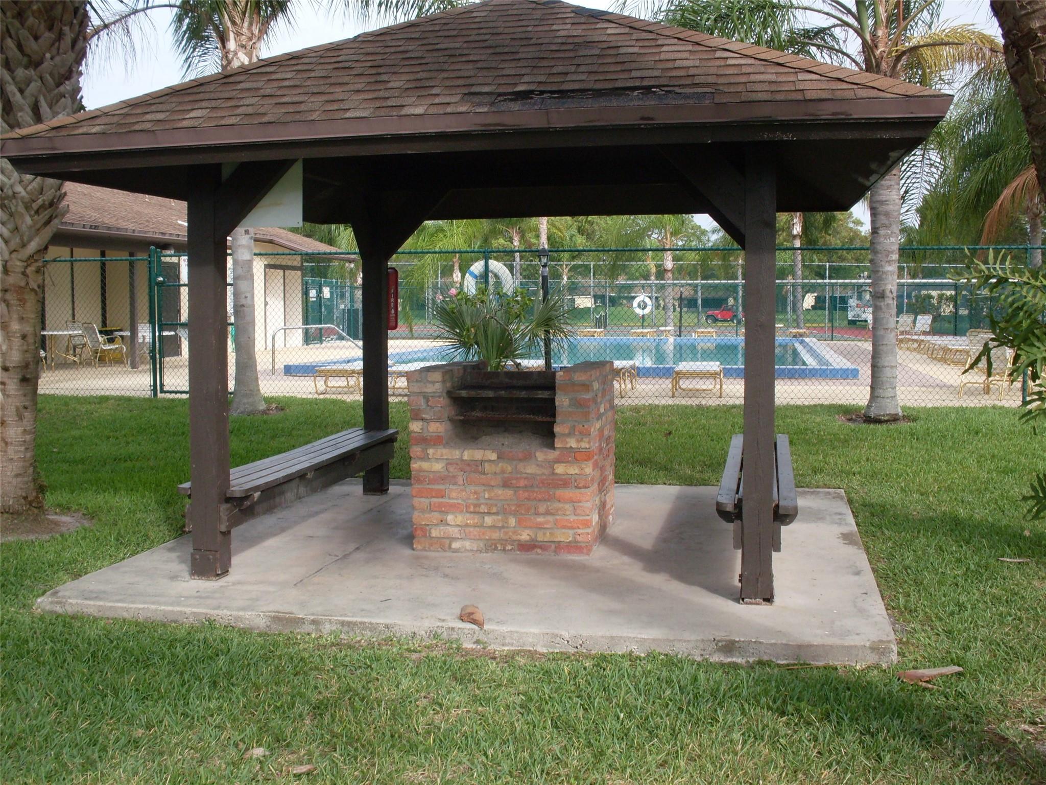 Tradewinds at Dos Lagos - Residential