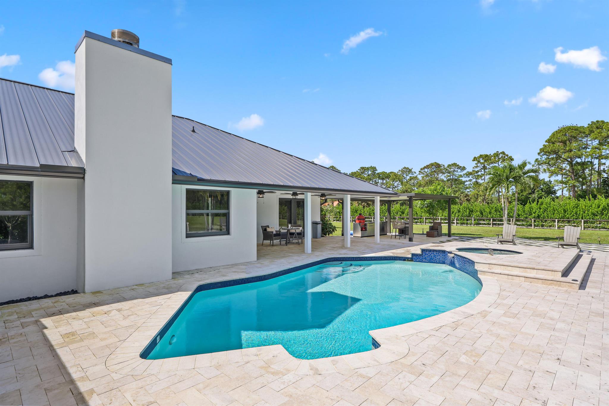 CALOOSA - Residential Lease