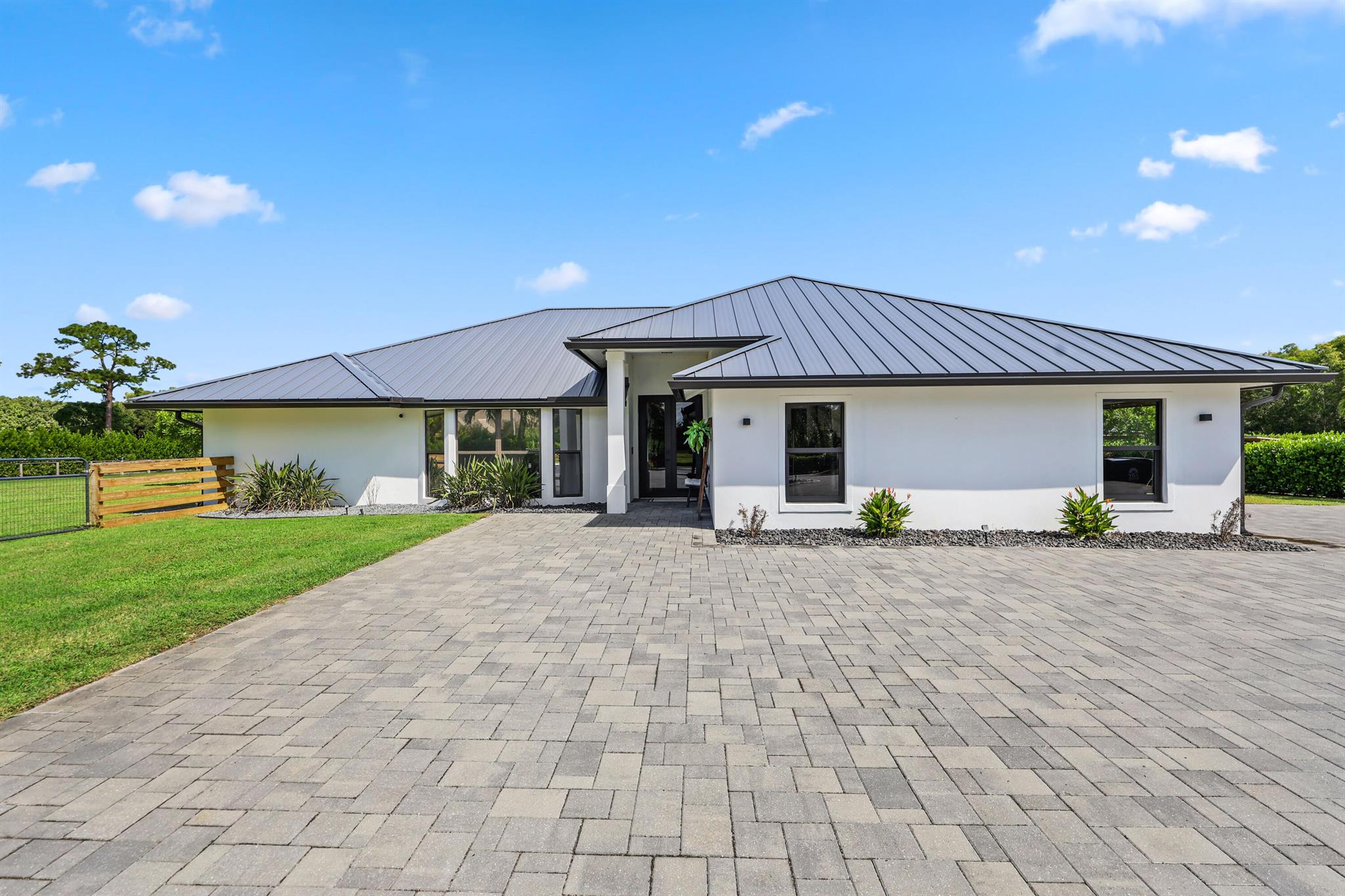 CALOOSA - Residential Lease