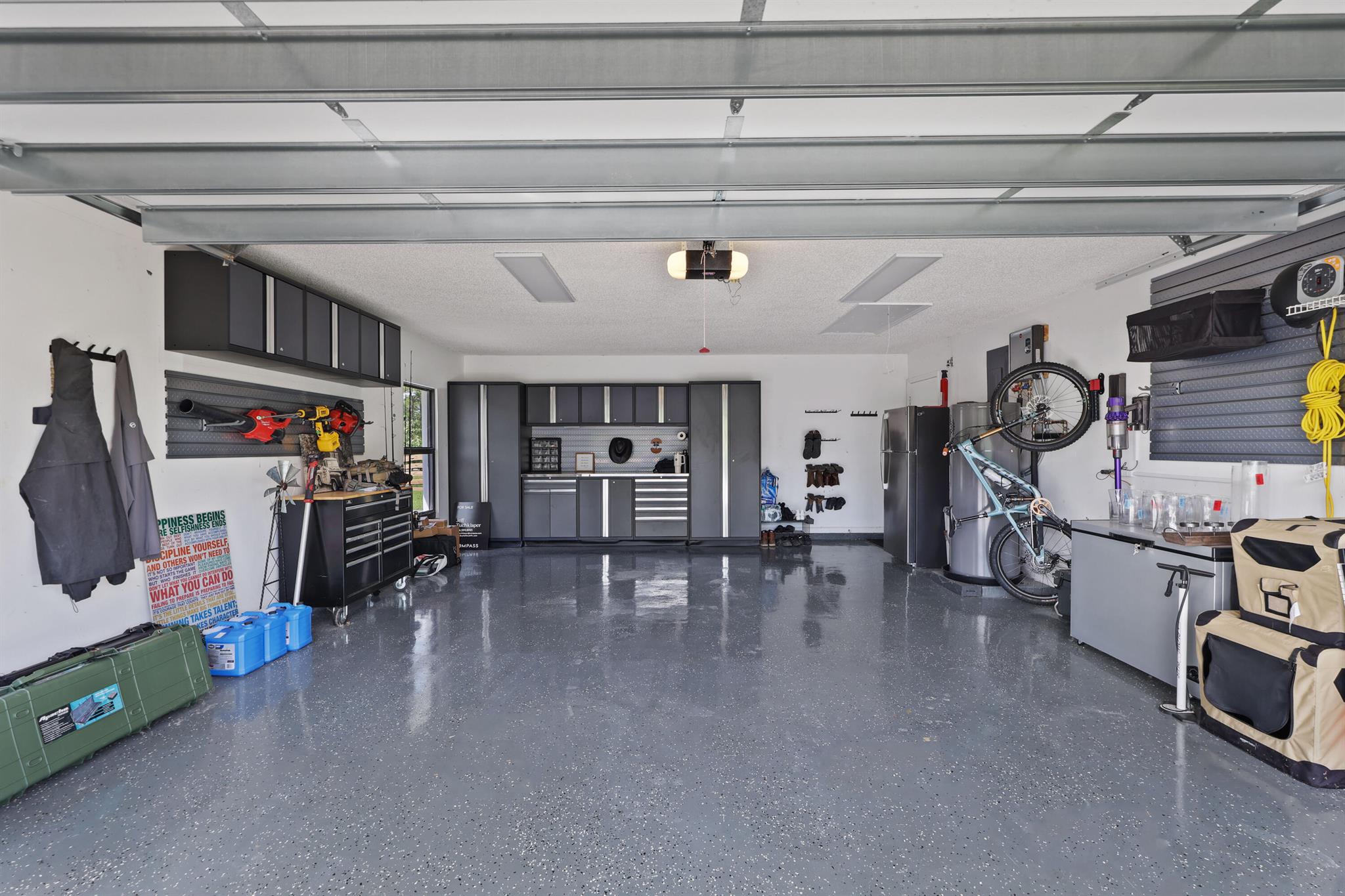 CALOOSA - Residential Lease