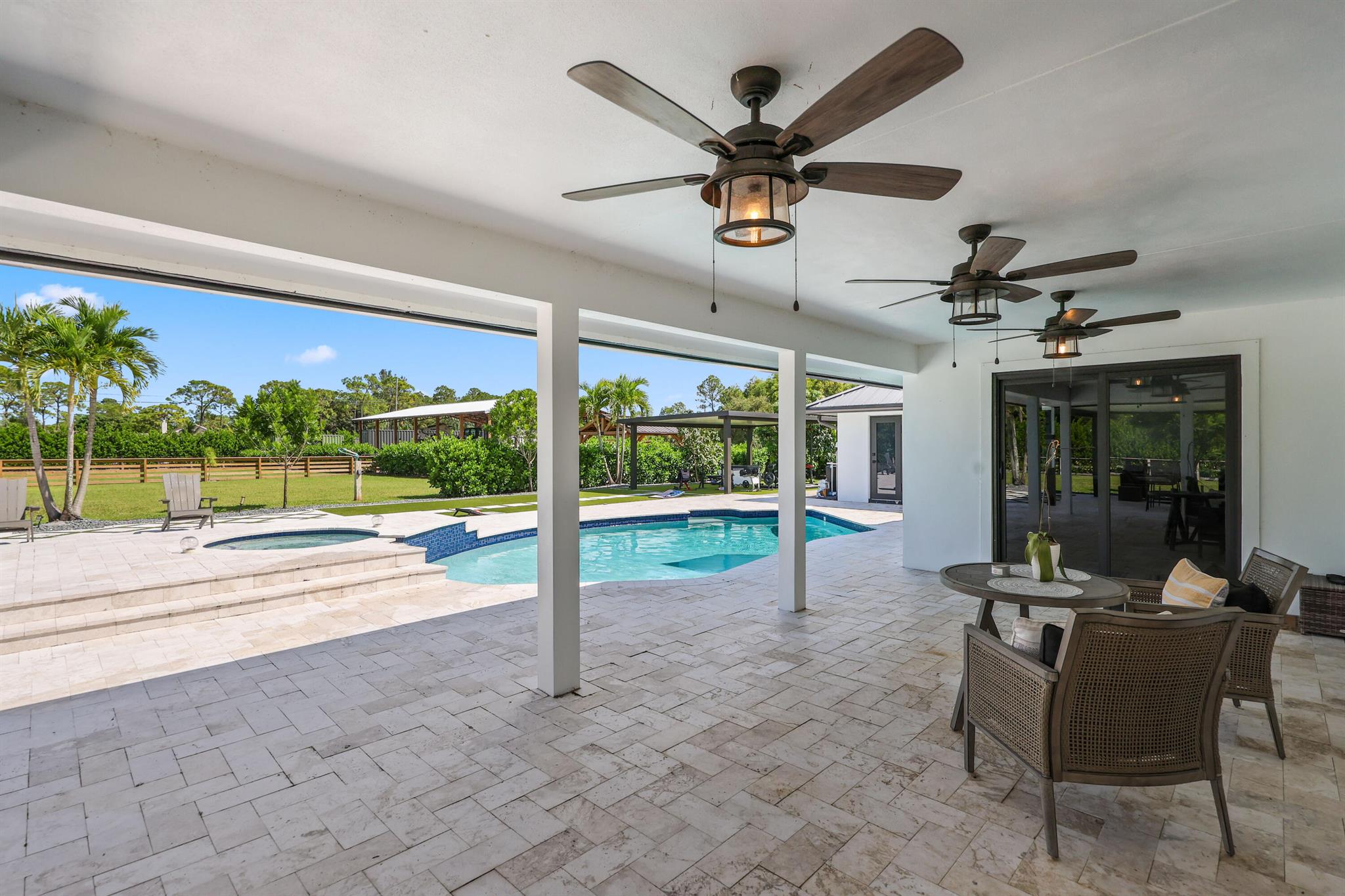 CALOOSA - Residential Lease