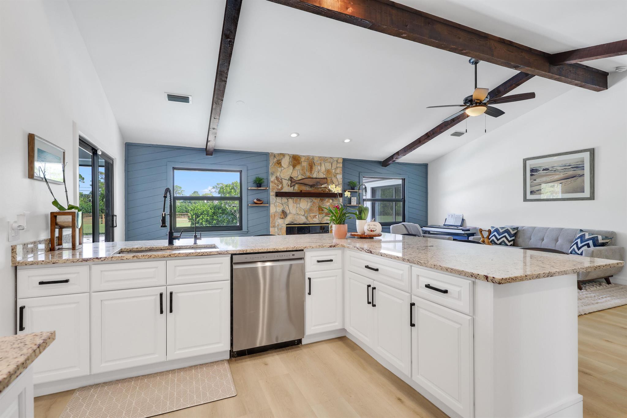 CALOOSA - Residential Lease