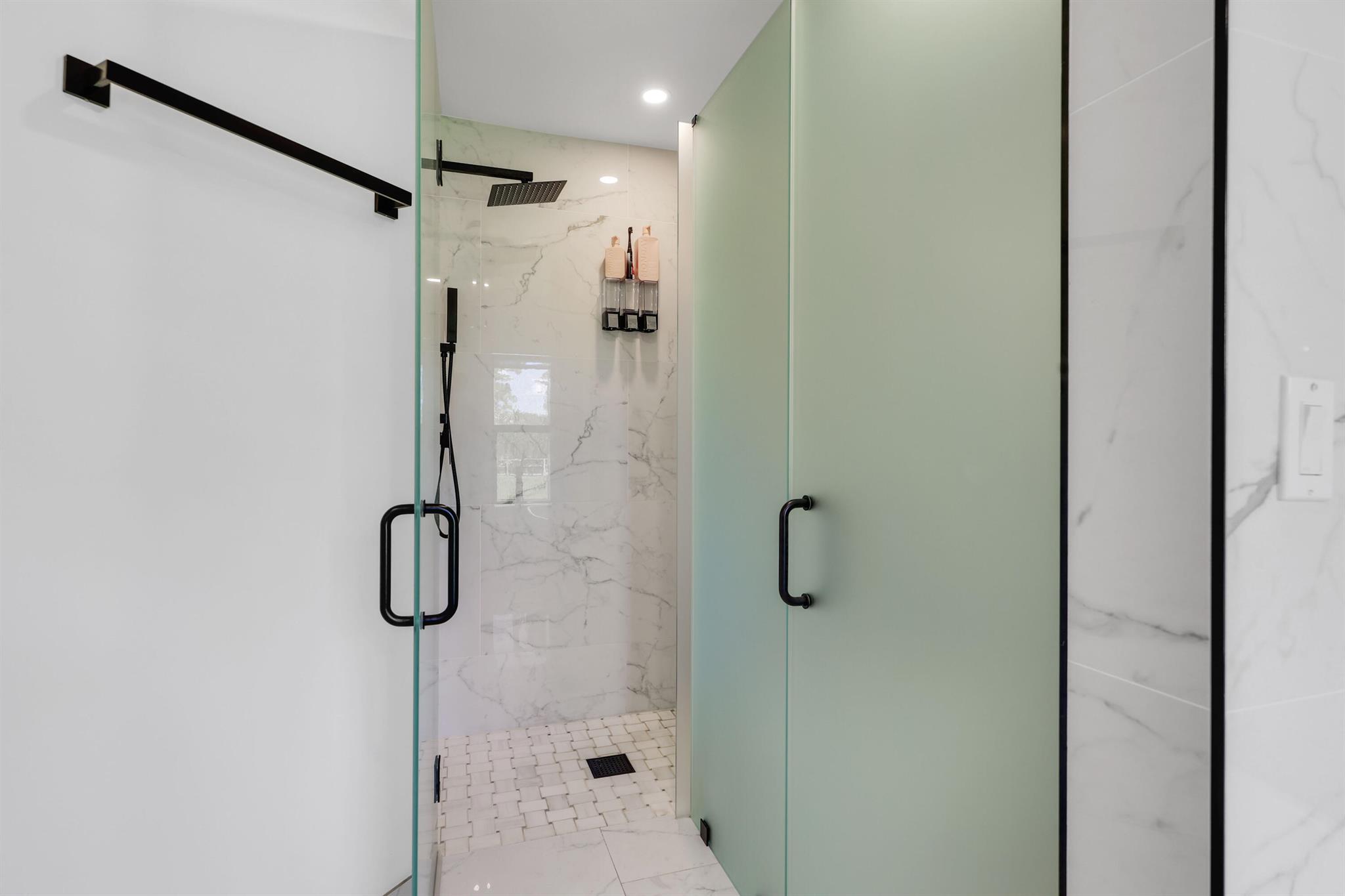 CALOOSA - Residential Lease