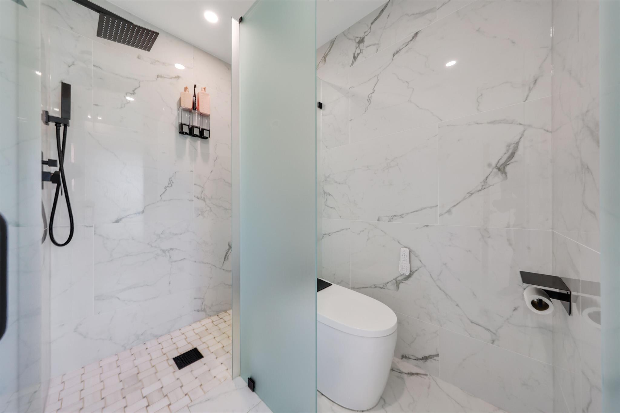 CALOOSA - Residential Lease