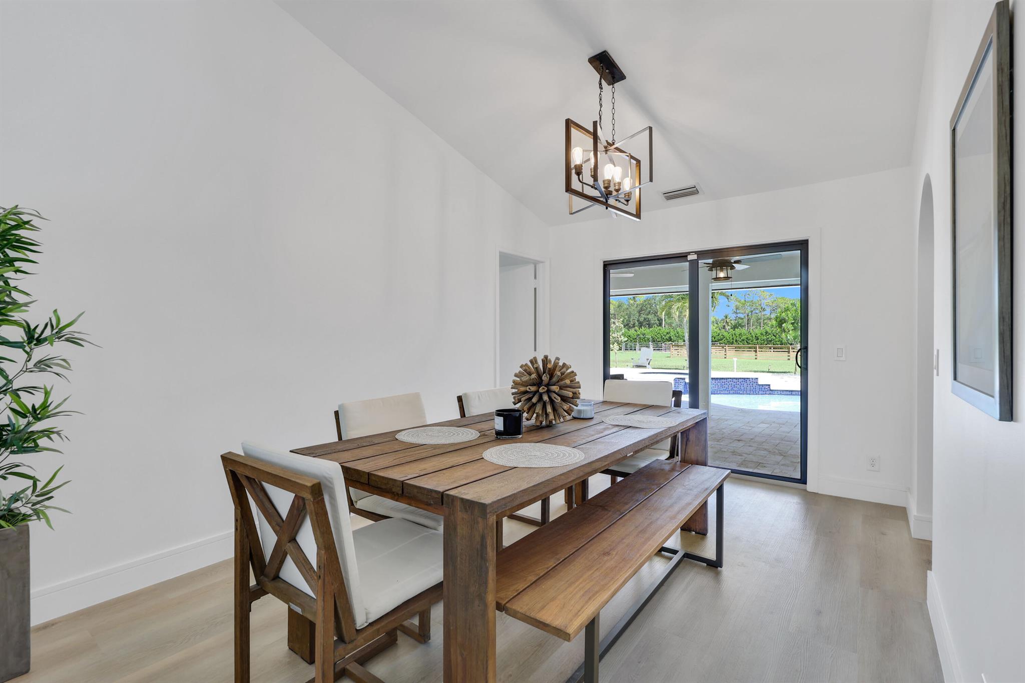 CALOOSA - Residential Lease