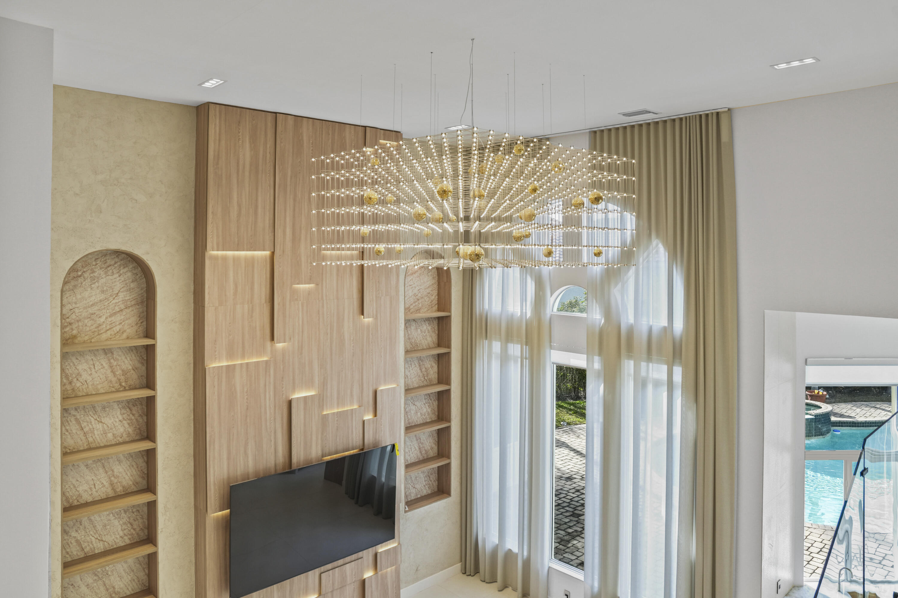 KAPOK GROVE ESTATES - Residential Lease