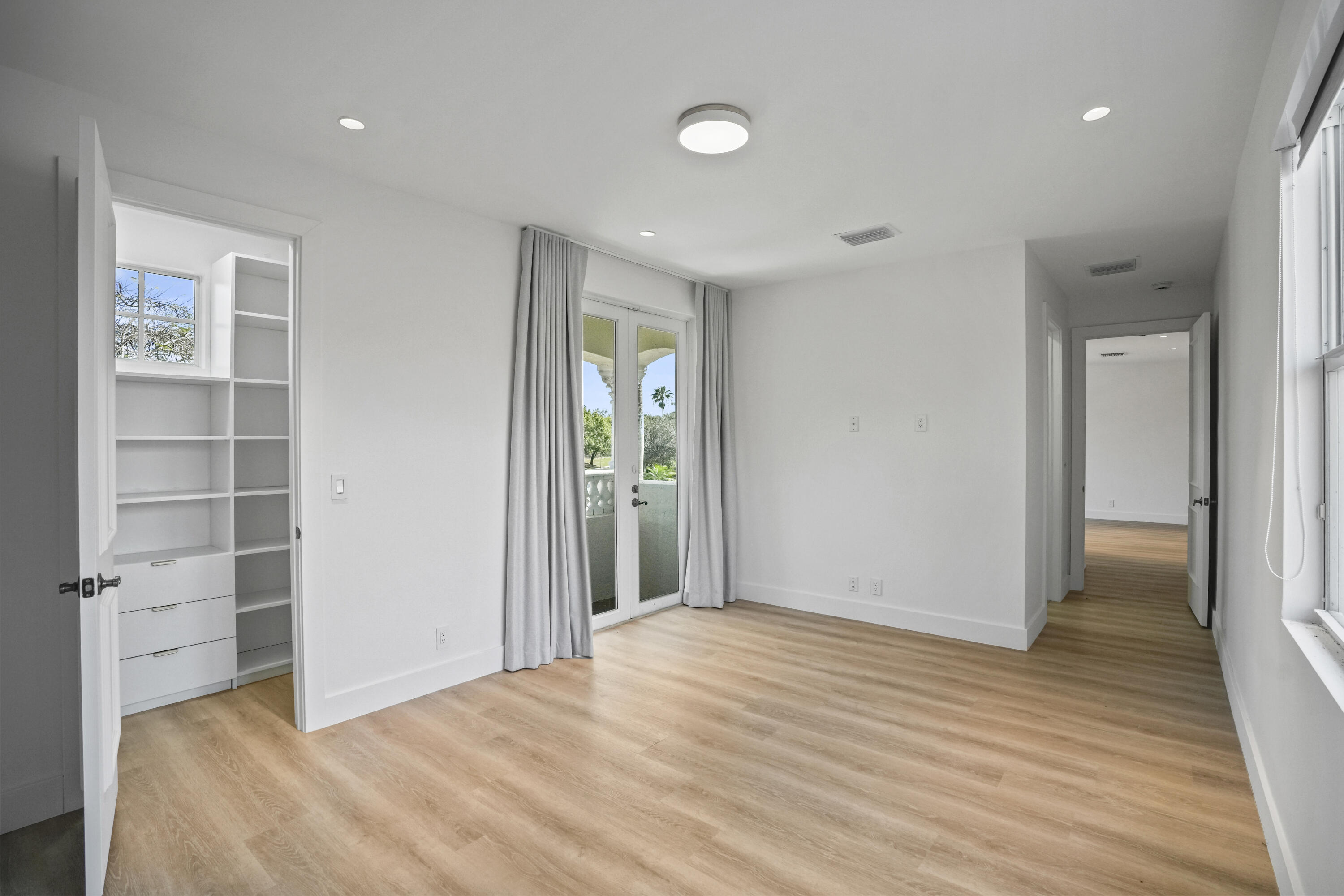 KAPOK GROVE ESTATES - Residential Lease