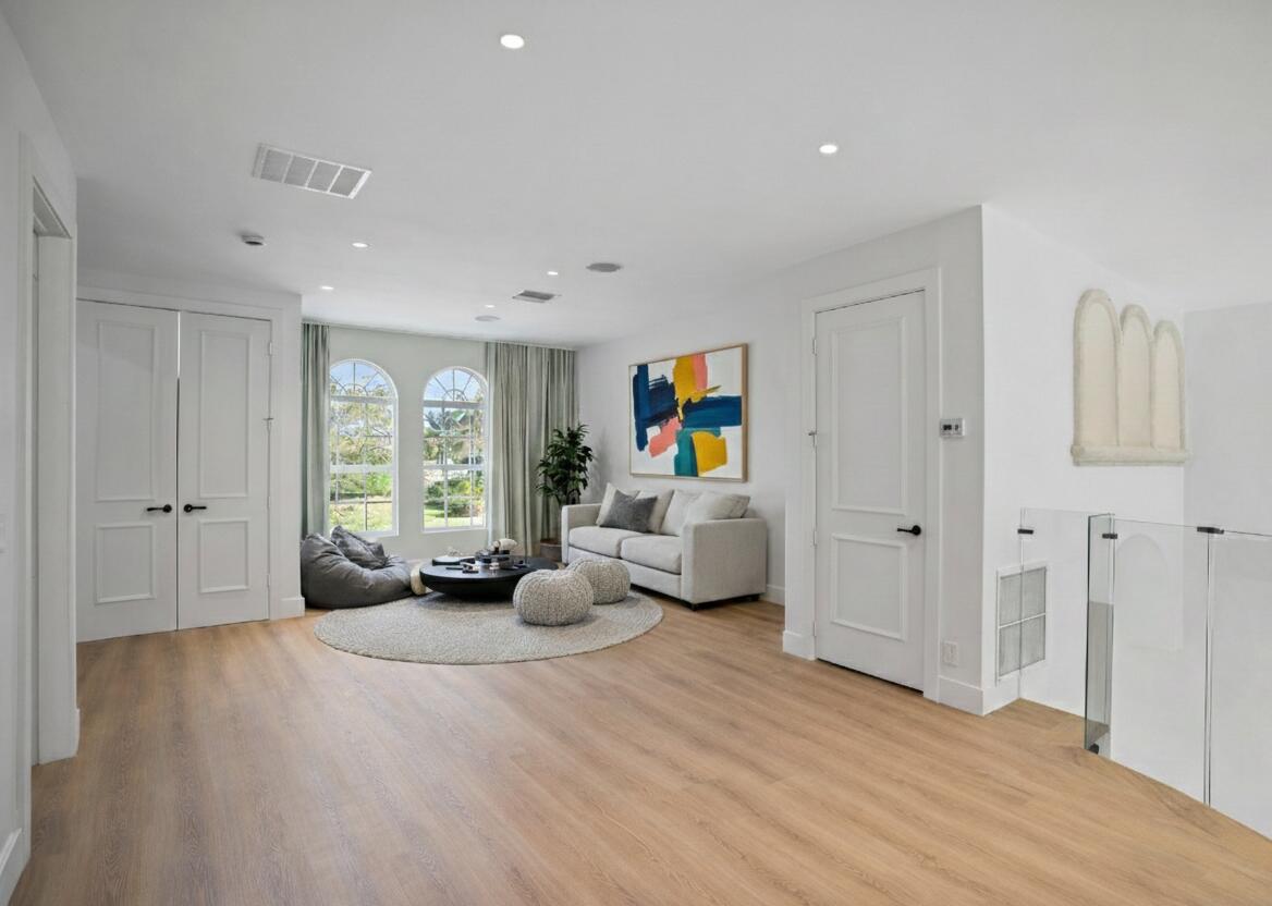 KAPOK GROVE ESTATES - Residential Lease