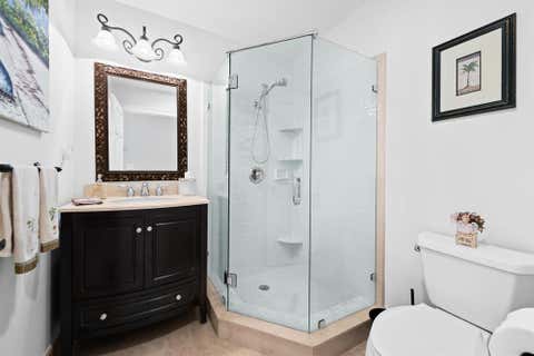 Tiny photo for 2600 NE 33rd Street, Lighthouse Point, FL 33064 (MLS # B26049992)