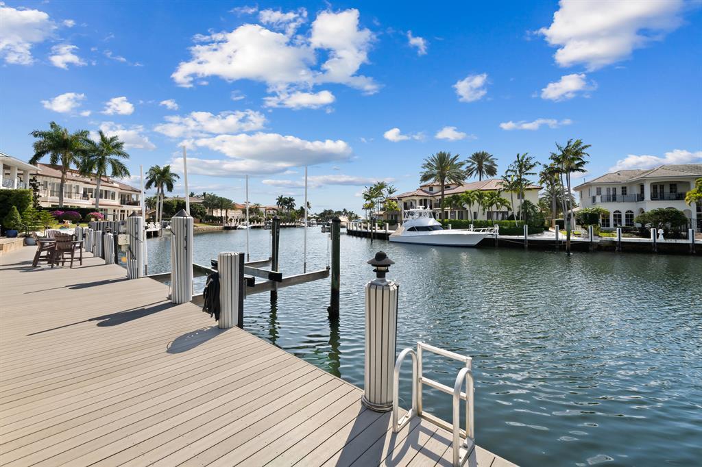 2600 NE 33rd Street