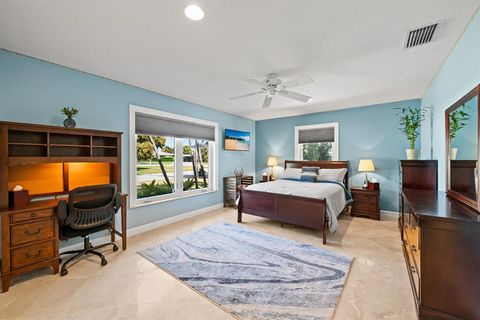 Tiny photo for 2600 NE 33rd Street, Lighthouse Point, FL 33064 (MLS # B26049992)