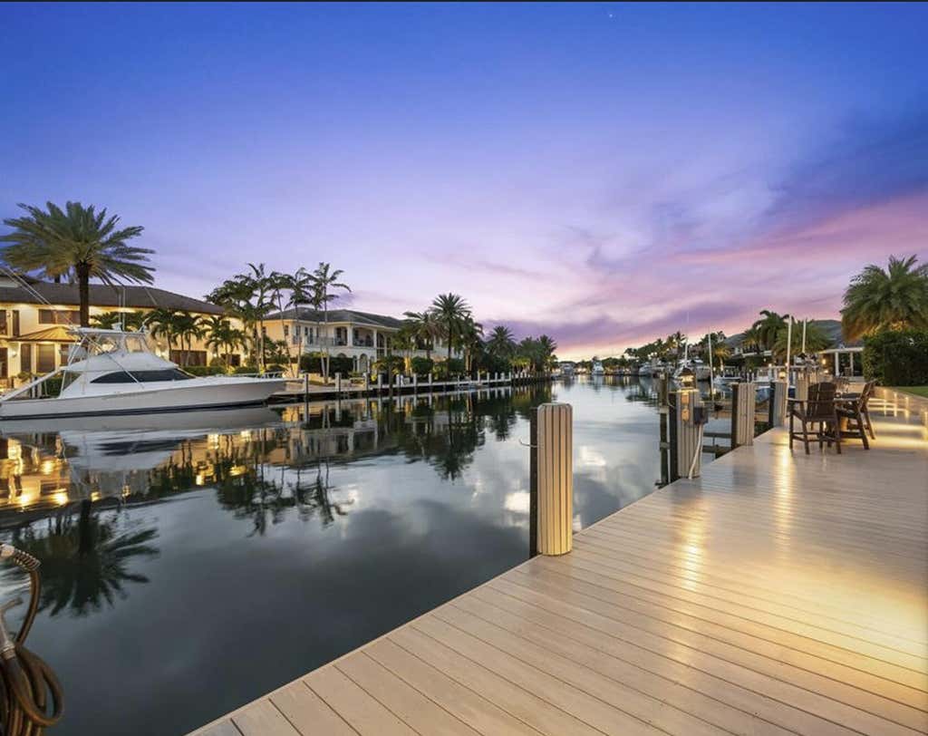 Photo of 2600 NE 33rd Street, Lighthouse Point, FL 33064 (MLS # B26049992)