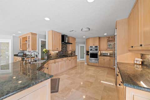 Tiny photo for 2600 NE 33rd Street, Lighthouse Point, FL 33064 (MLS # B26049992)