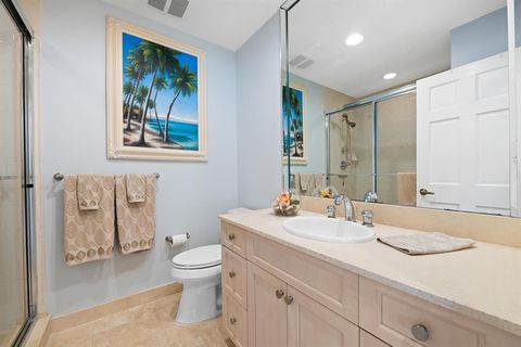 Tiny photo for 2600 NE 33rd Street, Lighthouse Point, FL 33064 (MLS # B26049992)