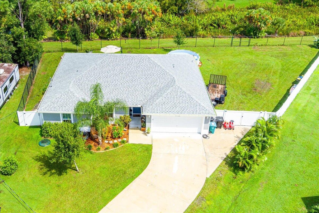 Photo of 5132 NW Craft Court, Port Saint Lucie, FL 34983 (MLS # R11026187)