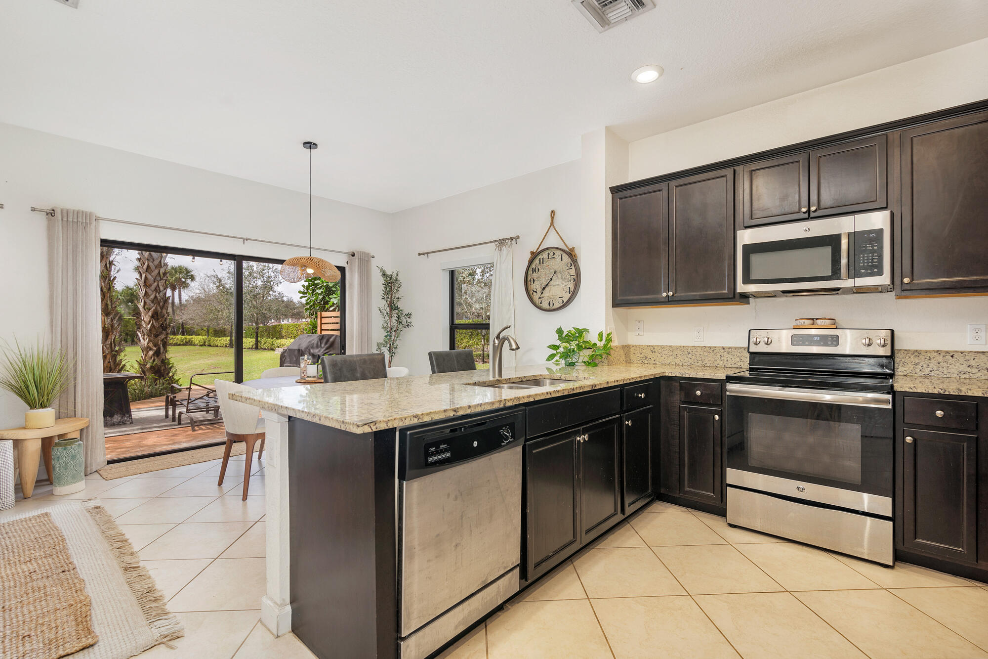 SABAL GROVE PLAT TWO - Residential