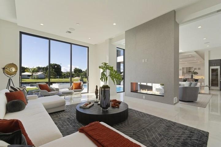 LITTLE HARBOR ON THE HILLSBORO - Residential