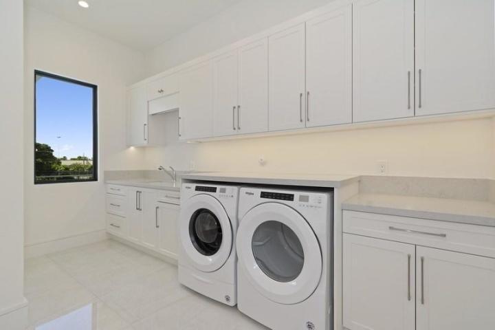 LITTLE HARBOR ON THE HILLSBORO - Residential