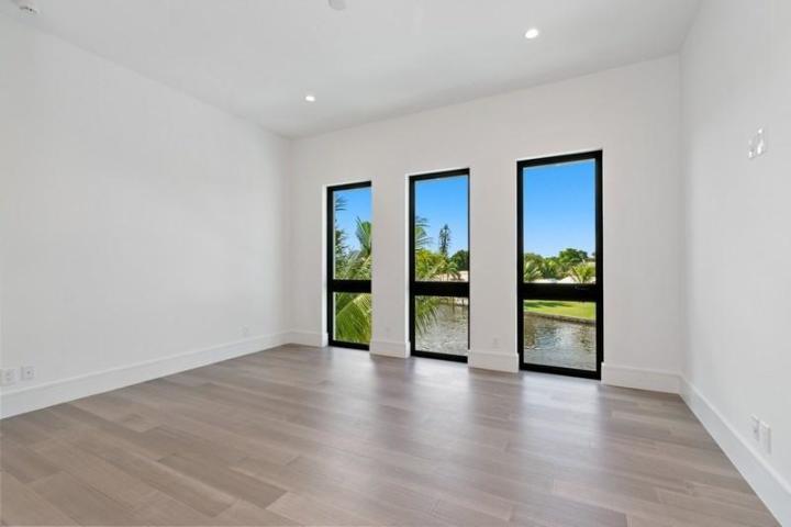 LITTLE HARBOR ON THE HILLSBORO - Residential