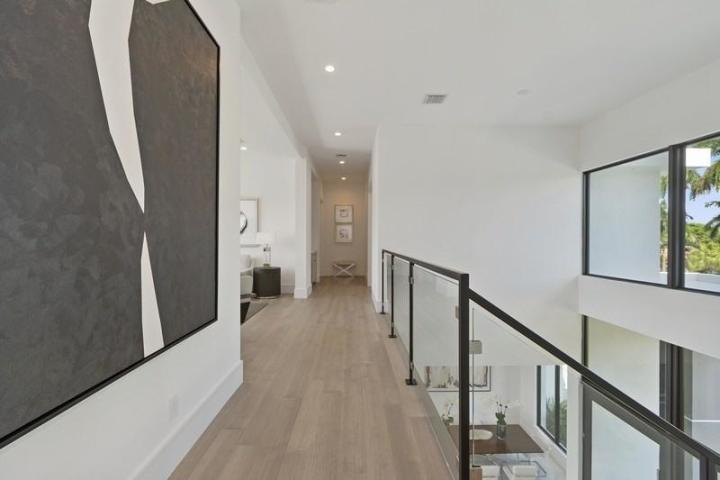 LITTLE HARBOR ON THE HILL - Residential