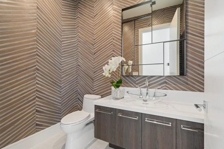 LITTLE HARBOR ON THE HILLSBORO - Residential