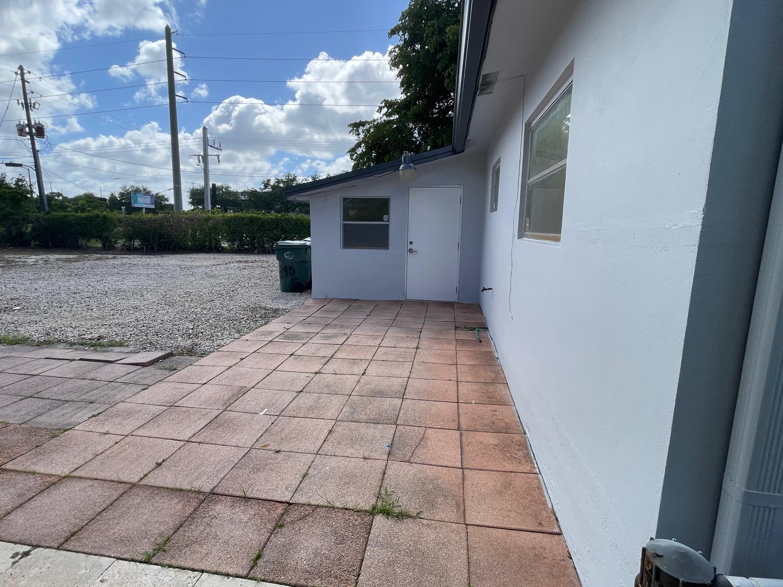 LLOYD ESTATES - Residential