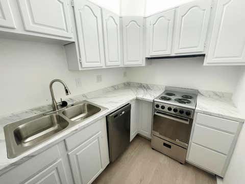 Tiny photo for 840 NW 33 Street, Oakland Park, FL 33309 (MLS # B26023030)