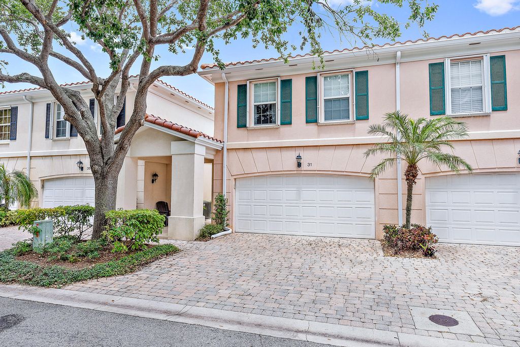 Photo of 31 Oakland Court, Tequesta, FL 33469 (MLS # R11059996)