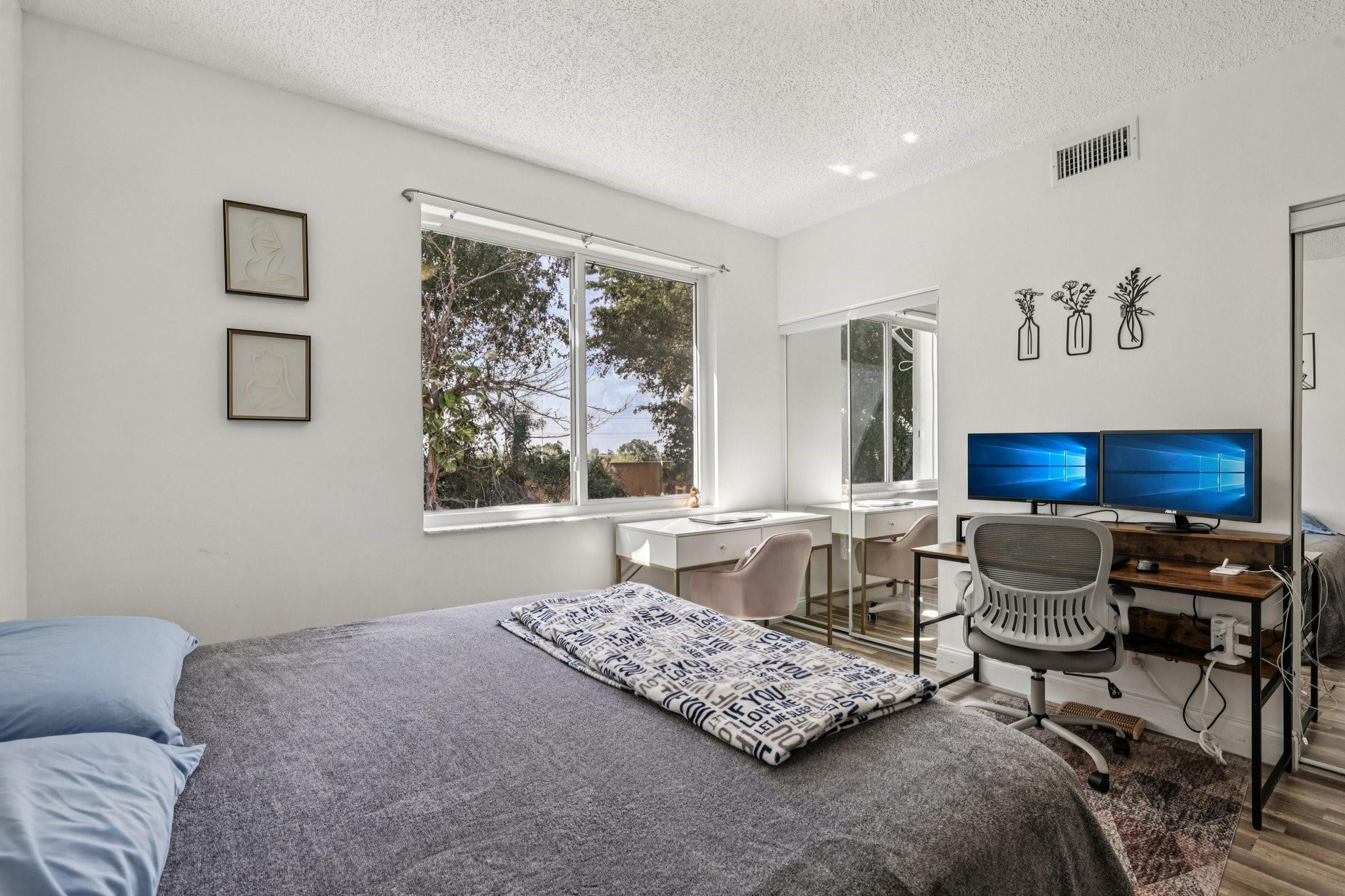 SANIBEL - Residential