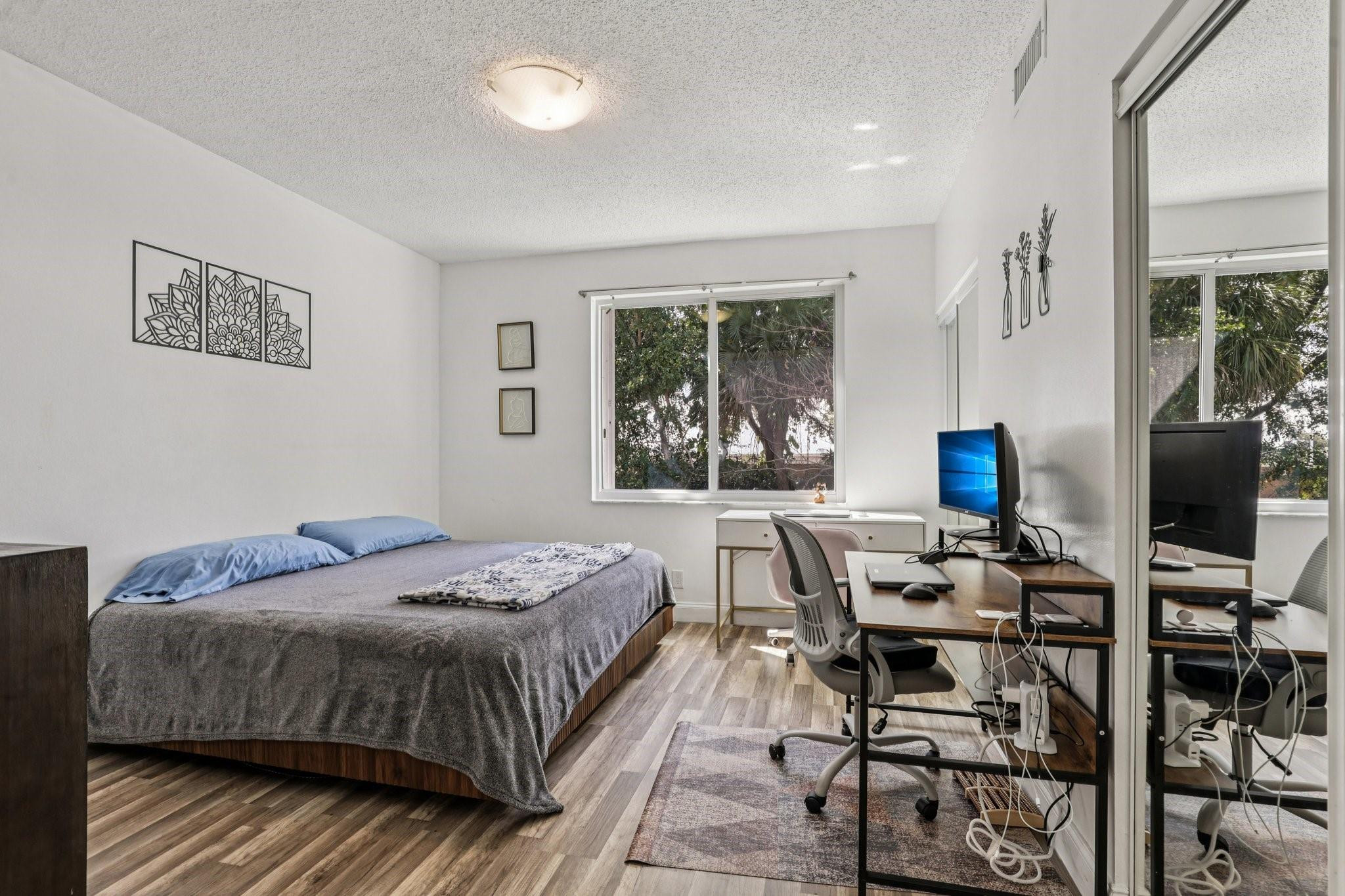 SANIBEL - Residential