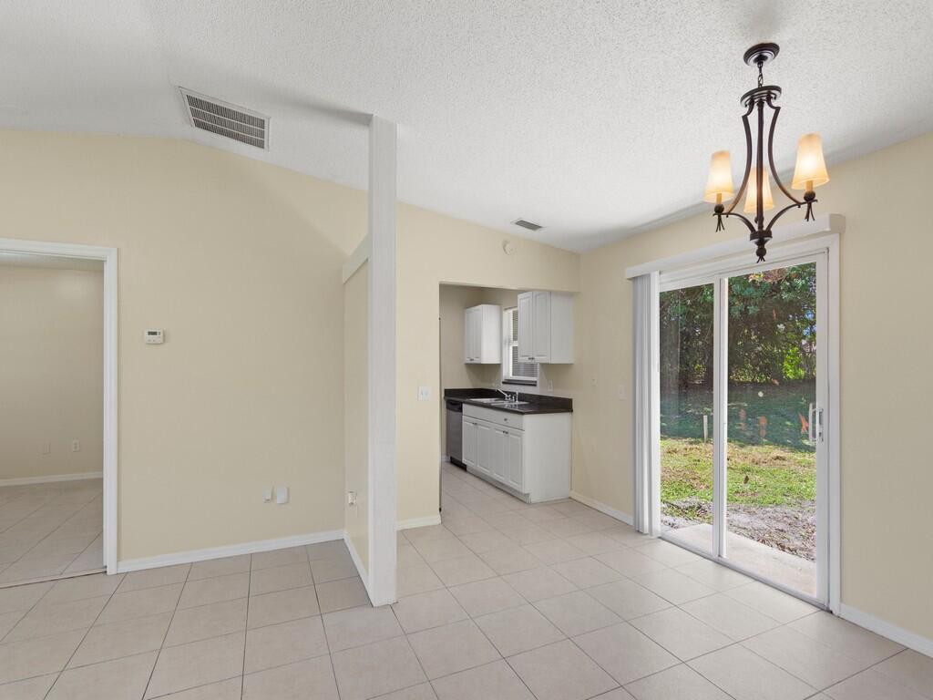 PORT ST LUCIE SECTION 25 - Residential