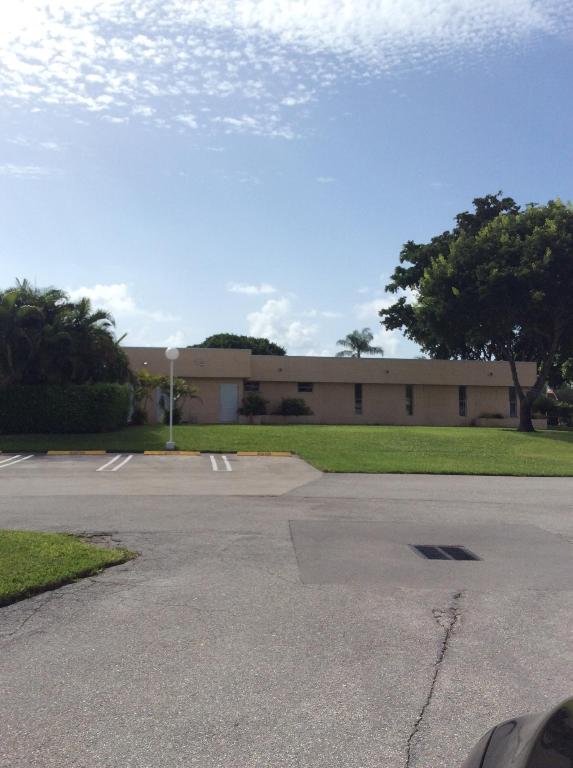 BREAKWATERS OF THE PALM BEACHES CONDO - Residential