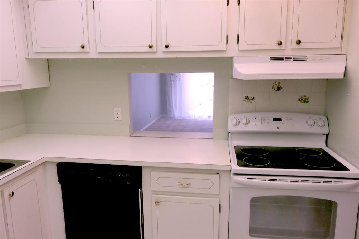 BREAKWATERS OF THE PALM BEACHES CONDO - Residential