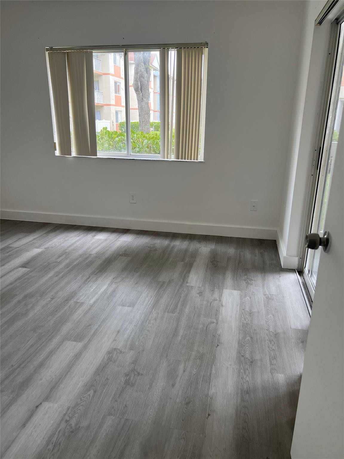 VILLA RUSTICA I CONDO - Residential Lease