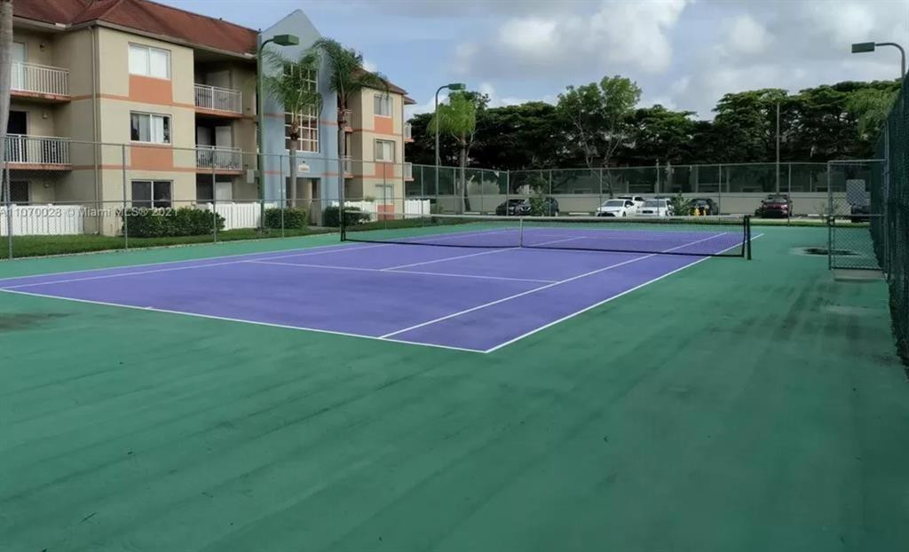VILLA RUSTICA I CONDO - Residential Lease