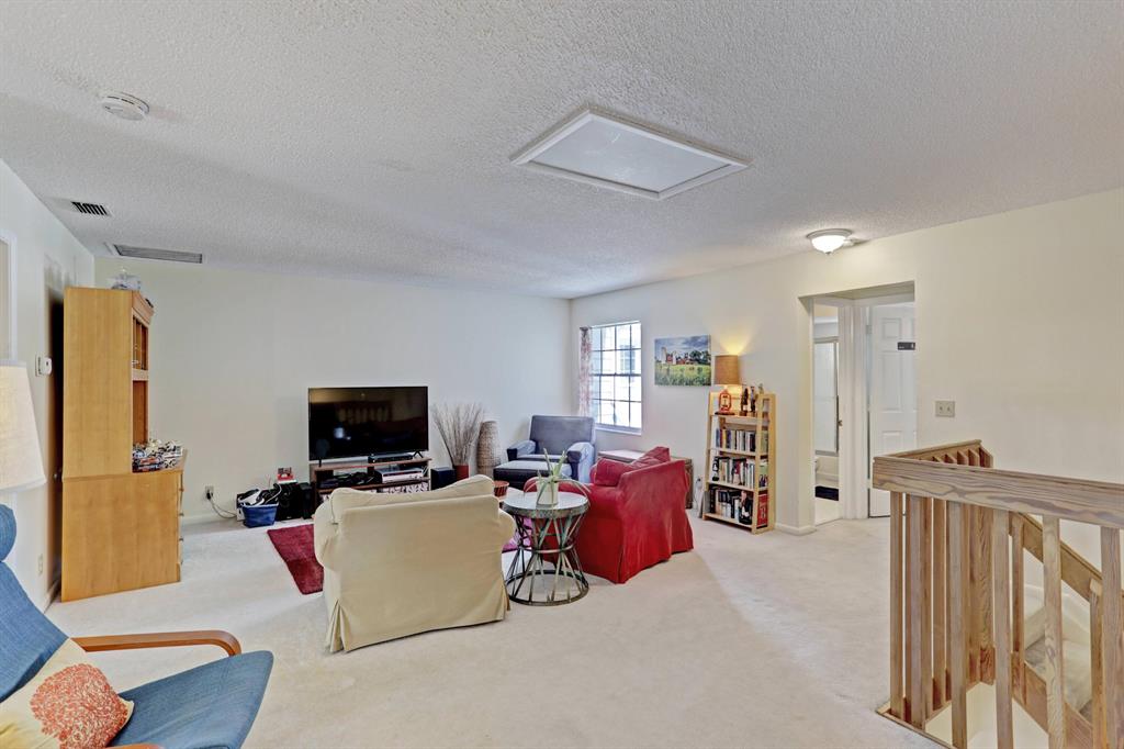 VILLAS OF OCEAN DUNES 4 - Residential